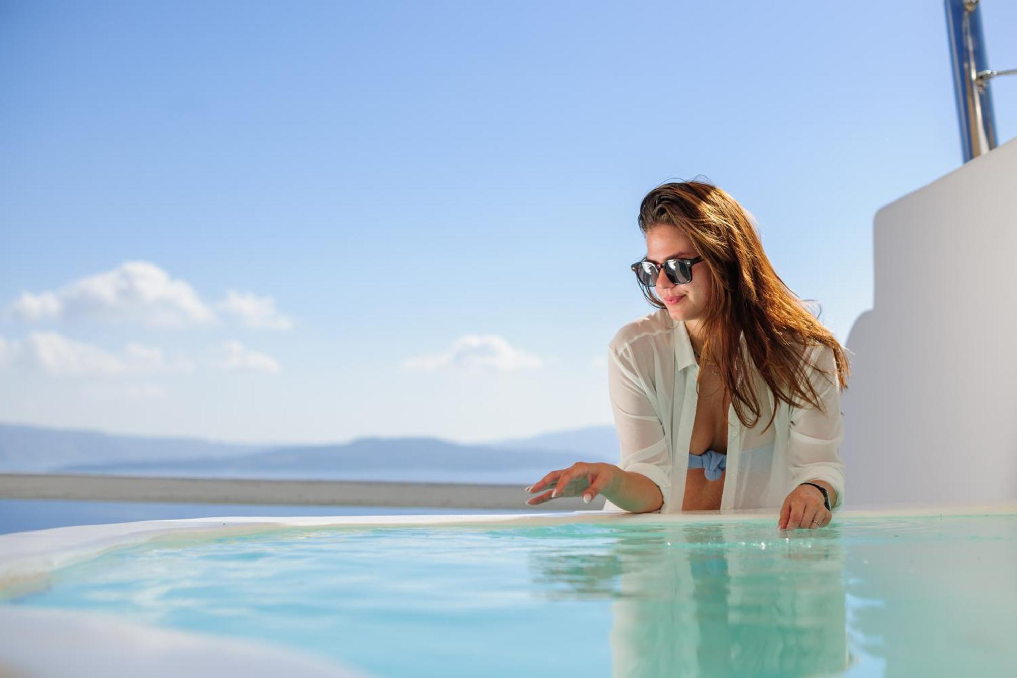 Thirea Suites Oia  Bagian luar foto