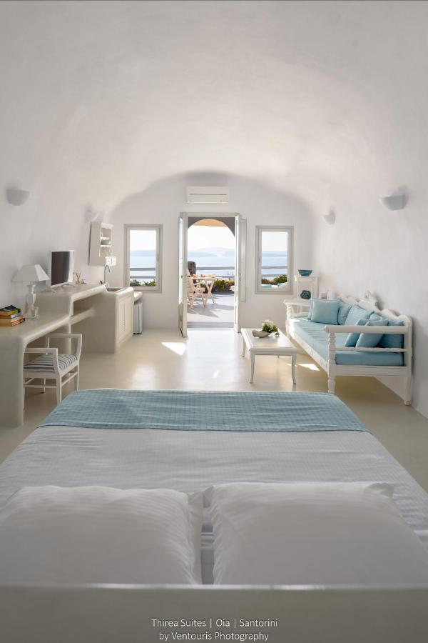 Thirea Suites Oia  Bagian luar foto
